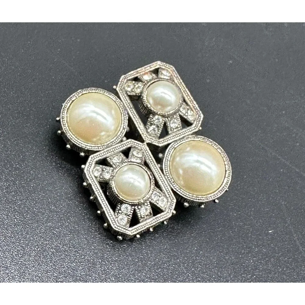 Vintage Brooch Pin Faux Pearl Rhinestones Silver Tone Victorian Style Jewelry - Picture 1 of 7